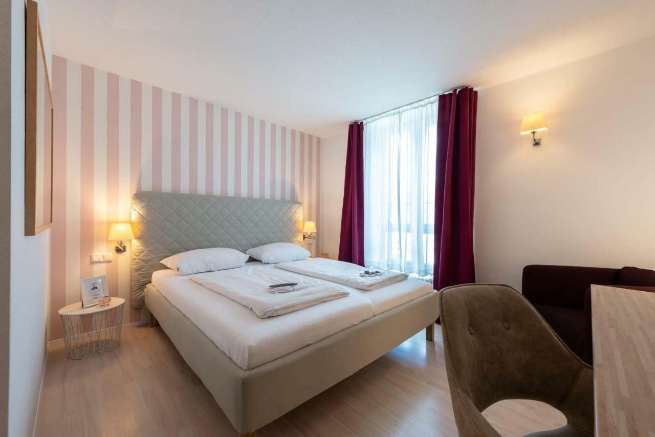 Hotel Am Dom 3*